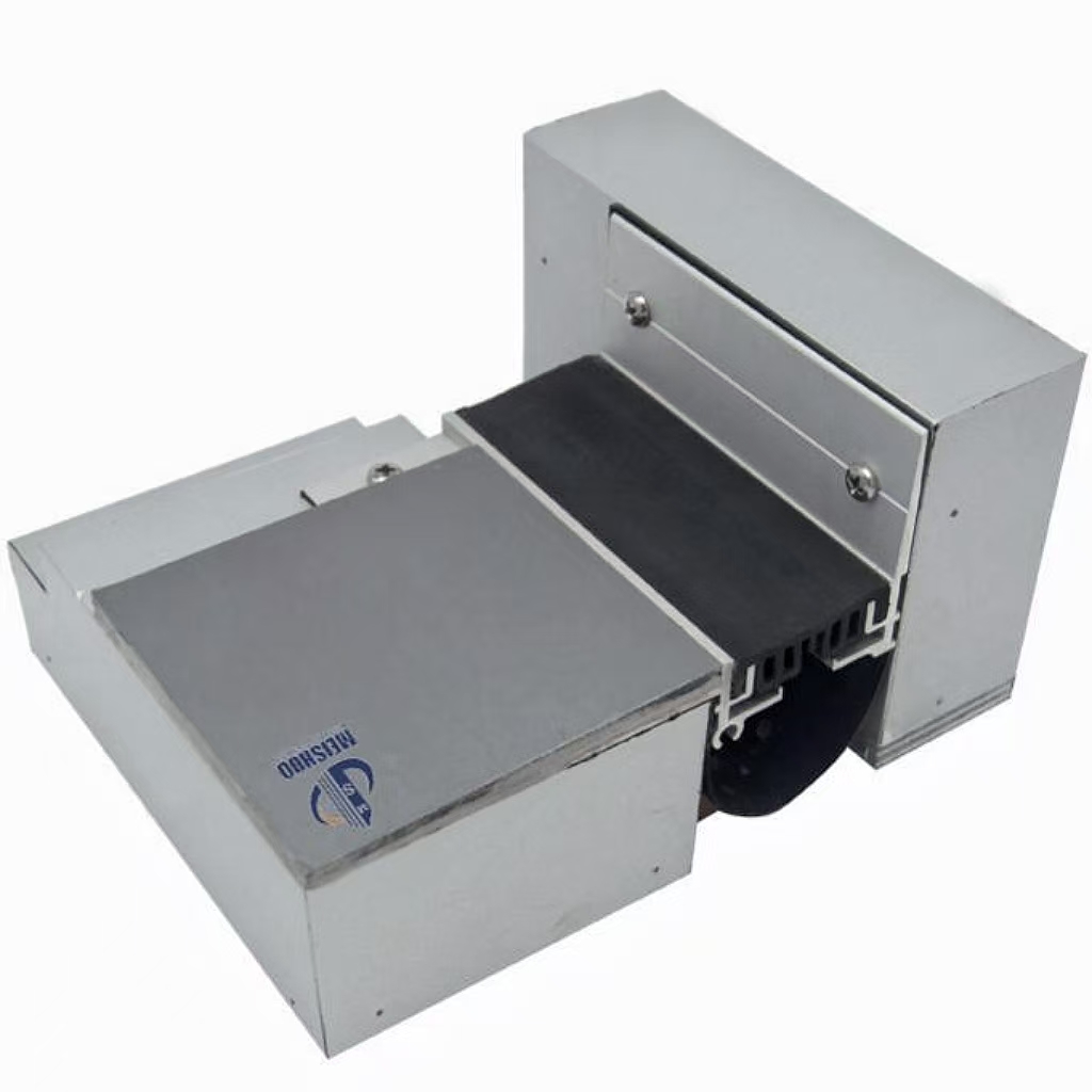 Surface Mounted Floor to Wall Expansion Joints MSD-QDJ-2